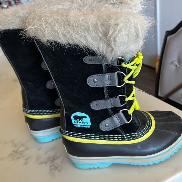 Sorel Shoes Sorel Youth Joan Of Arctic Boot Poshmark